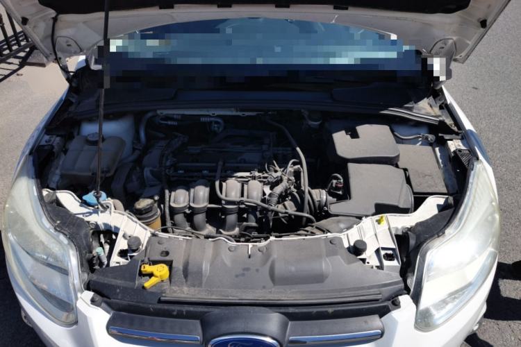 Used Ford Focus 2012 Sedan 1.6L Automatic Fashion Edition Engine Bay