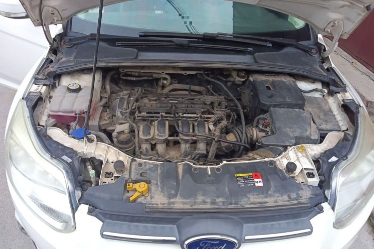Used Ford Focus 2012 Sedan 1.6L Automatic Fashion Edition Engine Bay