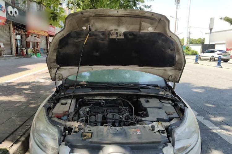 Used Ford Focus 2012 Sedan 1.6L Manual Comfort Model Engine Bay