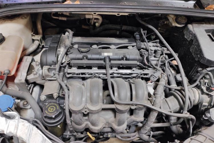 Used Ford Focus 2012 Sedan 1.6L Automatic Fashion Edition Engine Bay
