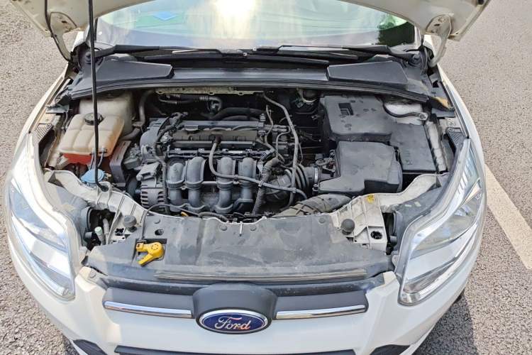 Used Ford Focus 2012 Hatchback 1.6L Manual Comfort Model Engine Bay