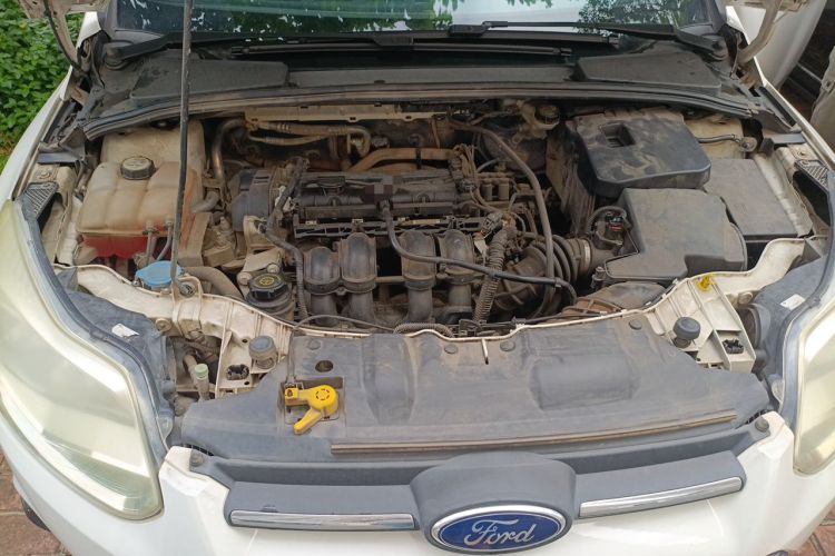 Used Ford Focus 2012 Hatchback 1.6L Automatic Comfort Model Engine Bay