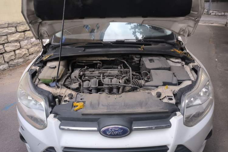 Used Ford Focus 2012 Hatchback 1.6L Automatic Comfort Model Engine Bay