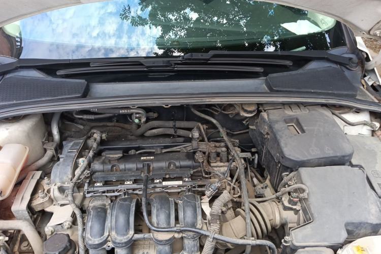 Used Ford Focus 2012 Sedan 1.6L Automatic Fashion Edition Engine Bay