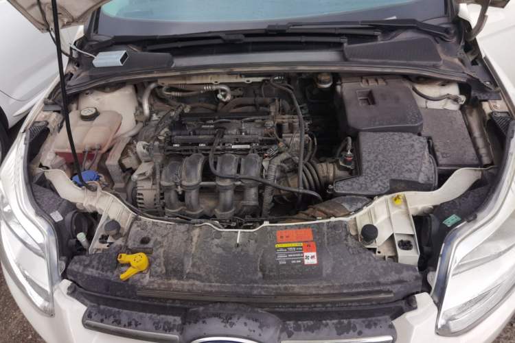 Used Ford Focus 2012 Sedan 1.6L Manual Fashion Edition Engine Bay