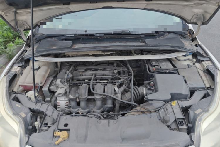 Used Ford Focus 2012 Sedan 1.6L Manual Fashion Edition Engine Bay