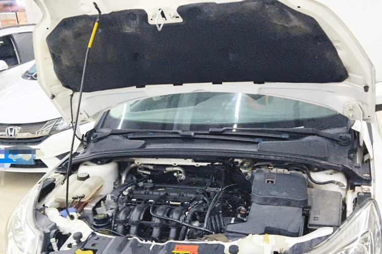 Used Ford Focus 2012 Hatchback 1.6L Automatic Comfort Model Engine Bay