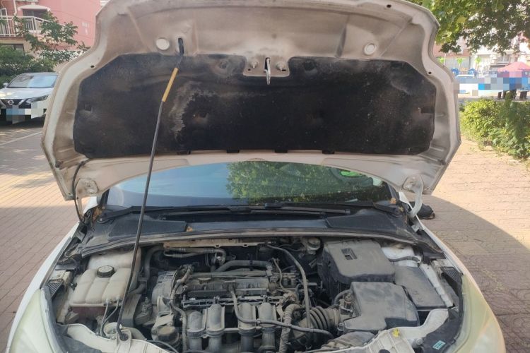 Used Ford Focus 2012 Sedan 1.6L Automatic Fashion Edition Engine Bay