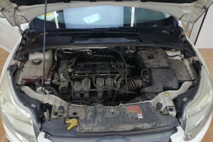 Used Ford Focus 2012 Sedan 1.6L Automatic Comfort Model Engine Bay
