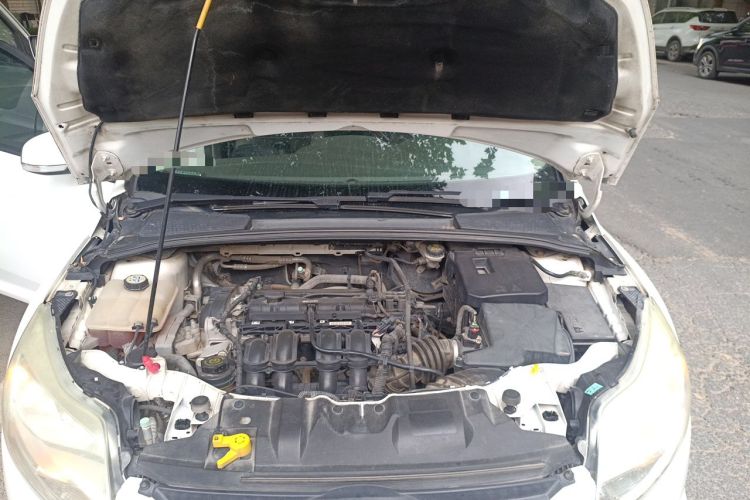 Used Ford Focus 2012 Sedan 1.6L Automatic Comfort Model Engine Bay