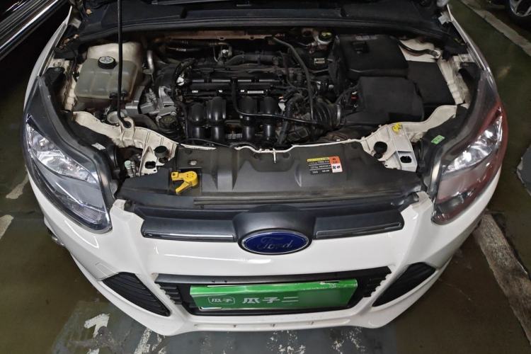 Used Ford Focus 2012 Sedan 1.6L Automatic Fashion Edition Engine Bay