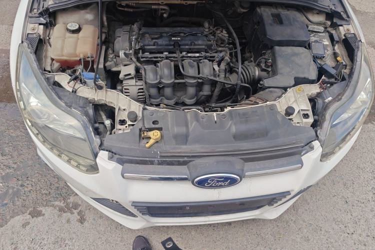 Used Ford Focus 2012 Sedan 1.6L Manual Comfort Model Engine Bay