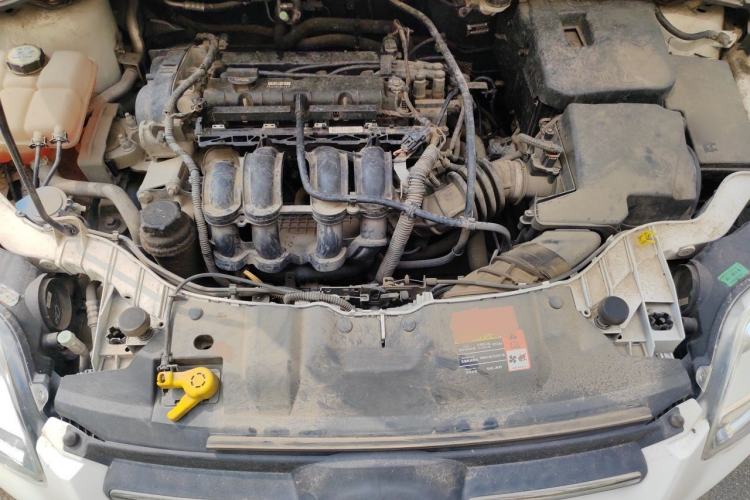 Used Ford Focus 2012 Sedan 1.6L Automatic Fashion Edition Engine Bay