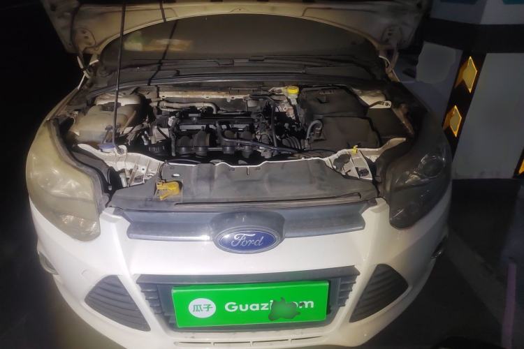 Used Ford Focus 2012 Sedan 1.6L Automatic Fashion Edition Engine Bay