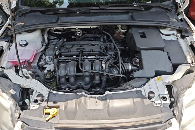 Used Ford Focus 2012 Hatchback 1.6L Automatic Comfort Model Engine Bay