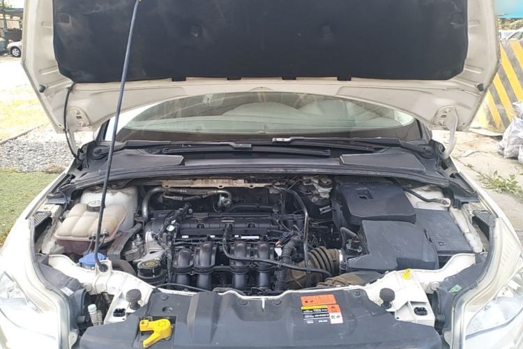Used Ford Focus 2012 Sedan 1.6L Automatic Fashion Edition Engine Bay