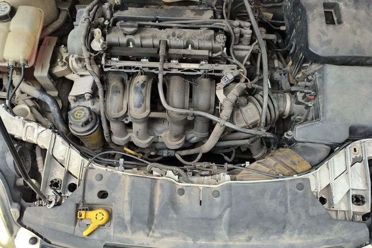 Used Ford Focus 2012 Sedan 1.6L Automatic Fashion Edition Engine Bay