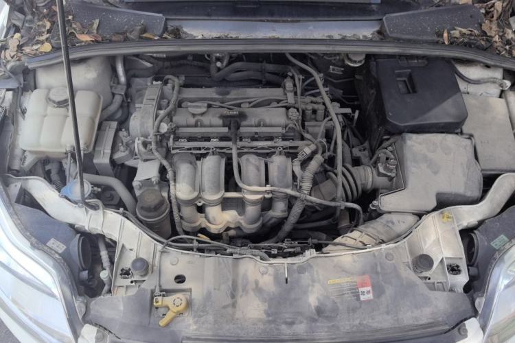 Used Ford Focus 2012 Sedan 1.6L Automatic Fashion Edition Engine Bay