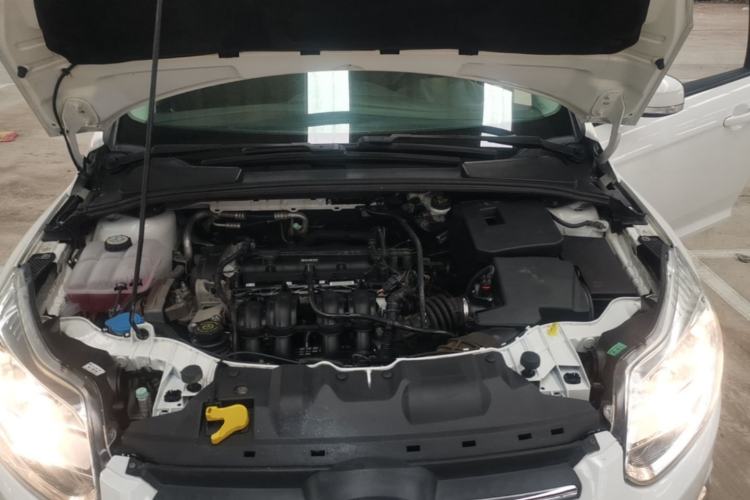 Used Ford Focus 2012 Hatchback 1.6L Automatic Fashion Edition Engine Bay