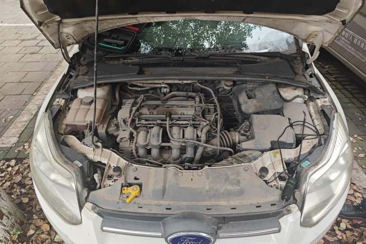 Used Ford Focus 2012 Sedan 1.6L Manual Comfort Model Engine Bay