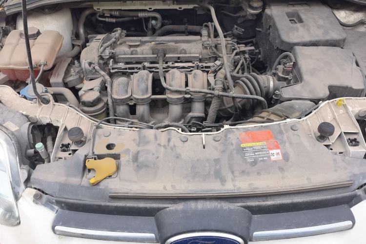Used Ford Focus 2012 Sedan 1.6L Automatic Fashion Edition Engine Bay
