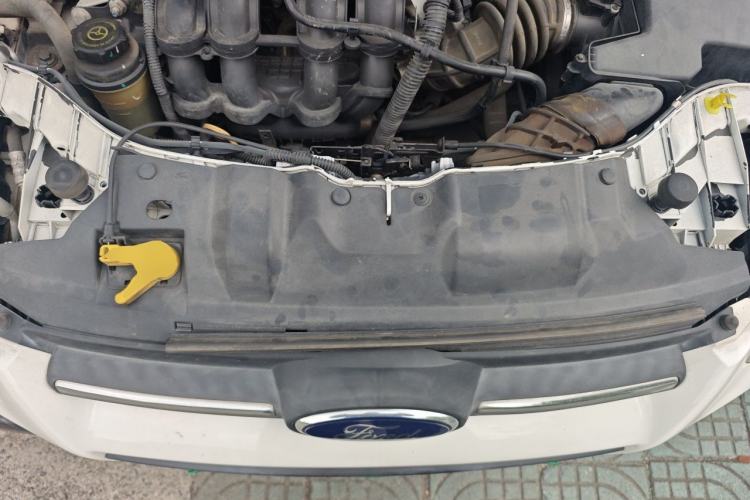 Used Ford Focus 2012 Sedan 1.6L Automatic Comfort Model Engine Bay
