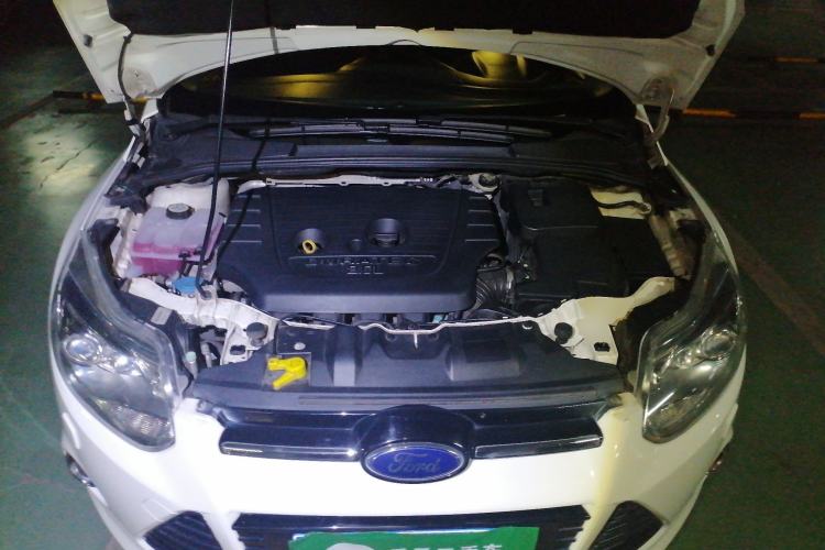 Used Ford Focus 2012 Hatchback 2.0L Automatic Luxury Sport Model Engine Bay