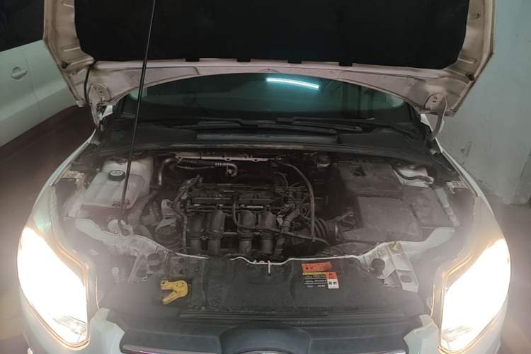 Used Ford Focus 2012 Hatchback 1.6L Automatic Comfort Model Engine Bay