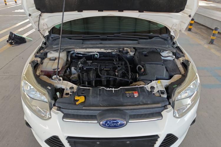 Used Ford Focus 2012 Sedan 1.6L Automatic Comfort Model Engine Bay