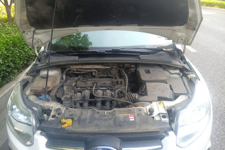 Used Ford Focus 2012 Hatchback 1.6L Manual Comfort Model Engine Bay