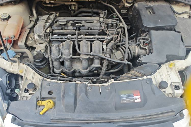 Used Ford Focus 2012 Sedan 1.6L Automatic Fashion Edition Engine Bay