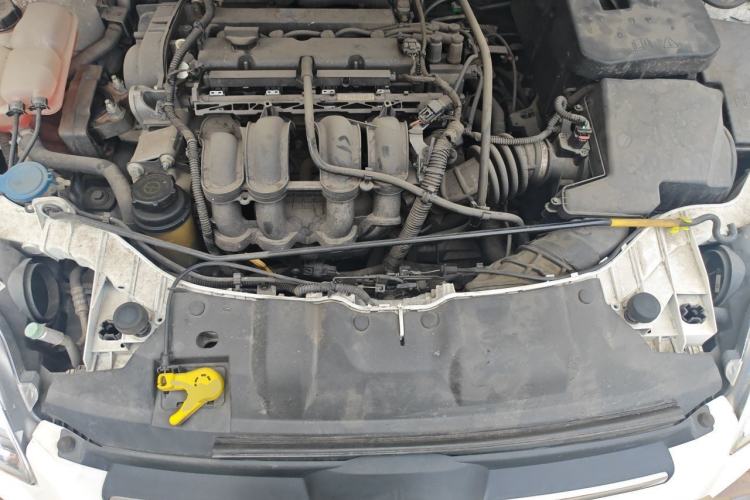 Used Ford Focus 2012 Hatchback 1.6L Automatic Fashion Edition Engine Bay