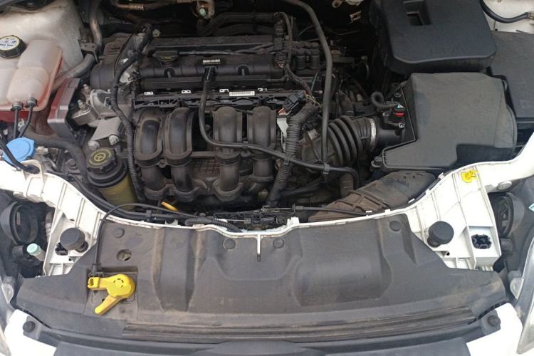 Used Ford Focus 2012 Sedan 1.6L Automatic Fashion Edition Engine Bay