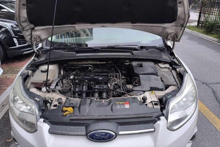 Used Ford Focus 2012 Hatchback 1.6L Automatic Fashion Edition Engine Bay