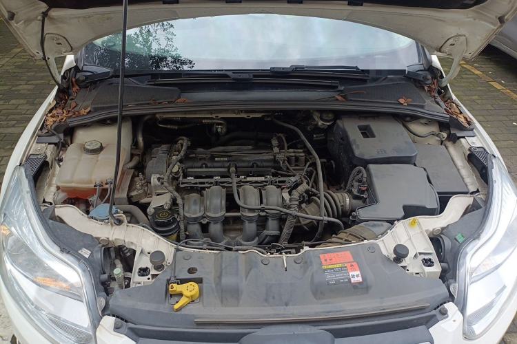 Used Ford Focus 2012 Sedan 1.6L Automatic Fashion Edition Engine Bay