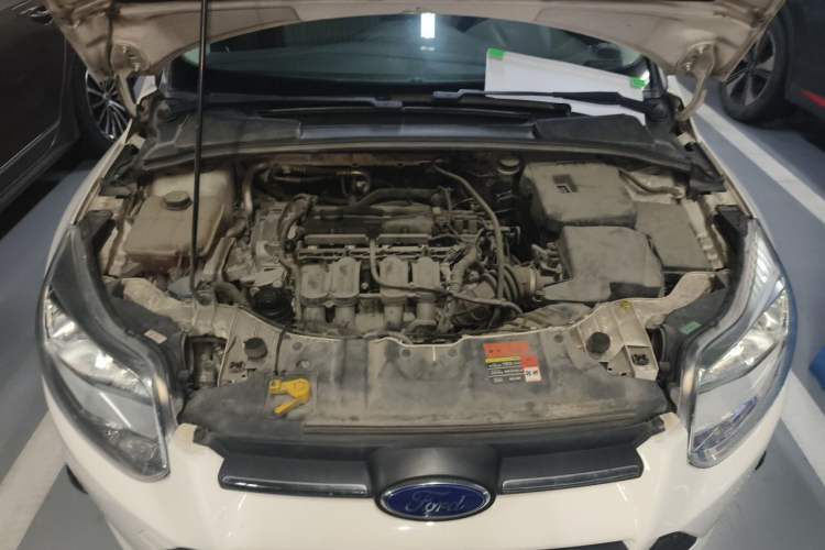 Used Ford Focus 2012 Hatchback 1.6L Automatic Comfort Model Engine Bay