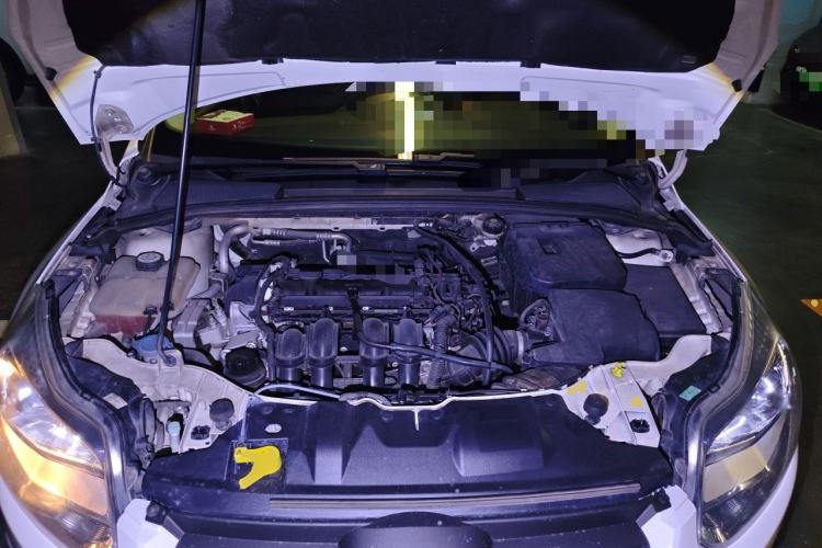 Used Ford Focus 2012 Sedan 1.6L Automatic Comfort Model Engine Bay