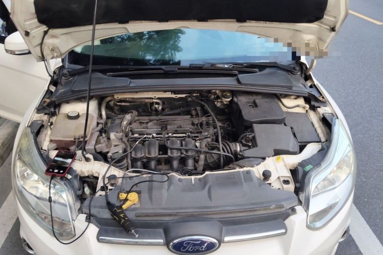 Used Ford Focus 2012 Sedan 1.6L Automatic Fashion Edition Engine Bay
