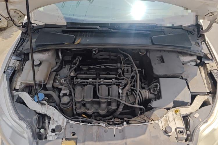 Used Ford Focus 2012 Hatchback 1.6L Automatic Fashion Edition Engine Bay