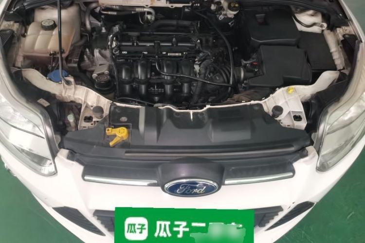 Used Ford Focus 2012 Sedan 1.6L Automatic Fashion Edition Engine Bay