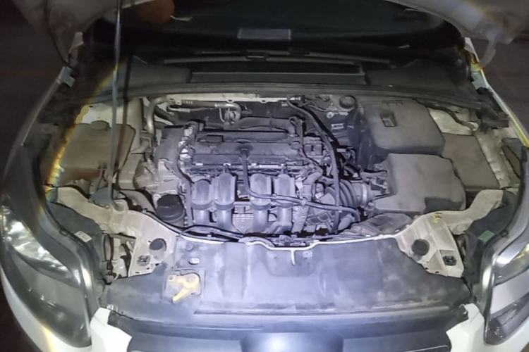 Used Ford Focus 2012 Hatchback 1.6L Automatic Fashion Edition Engine Bay