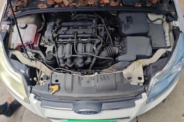 Used Ford Focus 2012 Sedan 1.6L Automatic Comfort Model Engine Bay