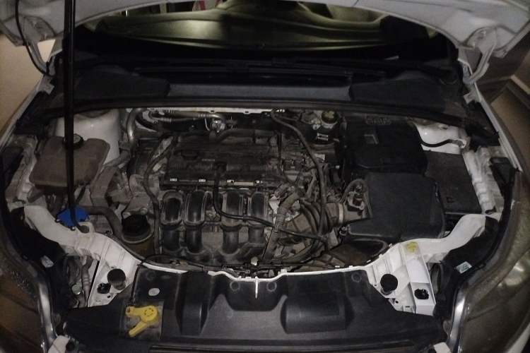 Used Ford Focus 2012 Hatchback 1.6L Automatic Fashion Edition Engine Bay