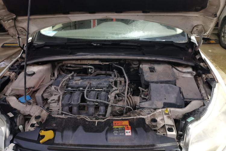 Used Ford Focus 2012 Sedan 1.6L Manual Comfort Model Engine Bay