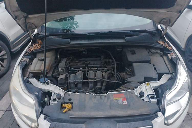 Used Ford Focus 2012 Hatchback 1.6L Automatic Comfort Model Engine Bay