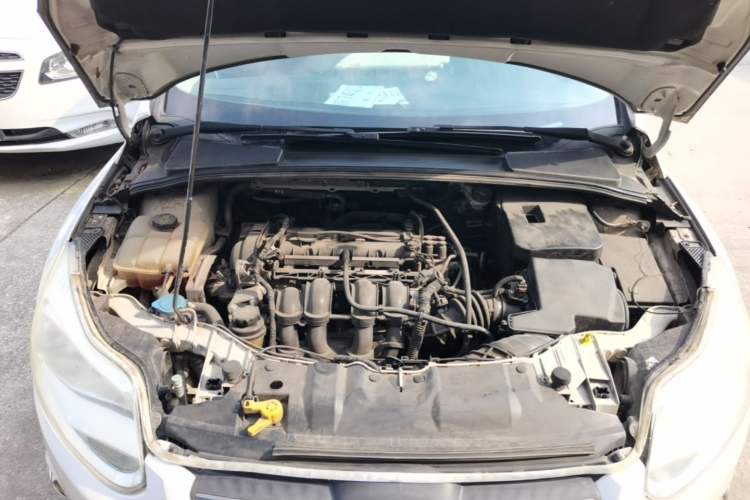 Used Ford Focus 2012 Sedan 1.6L Automatic Fashion Edition Engine Bay