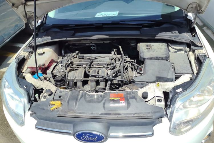 Used Ford Focus 2012 Sedan 1.6L Automatic Fashion Edition Engine Bay