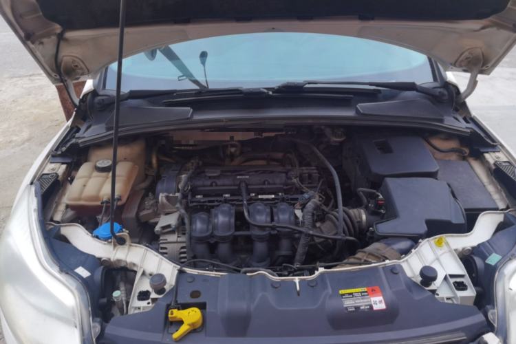 Used Ford Focus 2012 Sedan 1.6L Manual Comfort Model Engine Bay