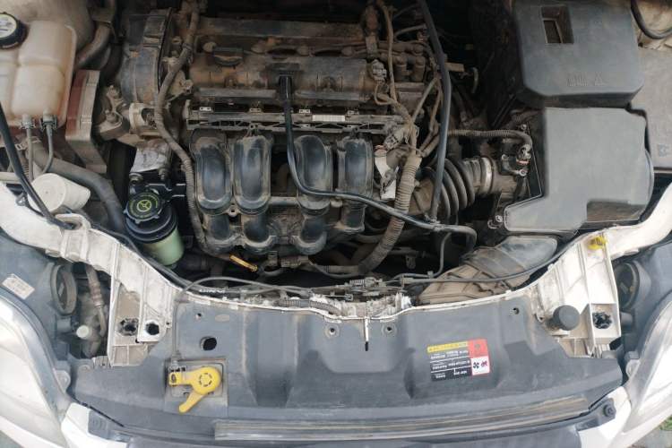 Used Ford Focus 2012 Sedan 1.6L Automatic Fashion Edition Engine Bay