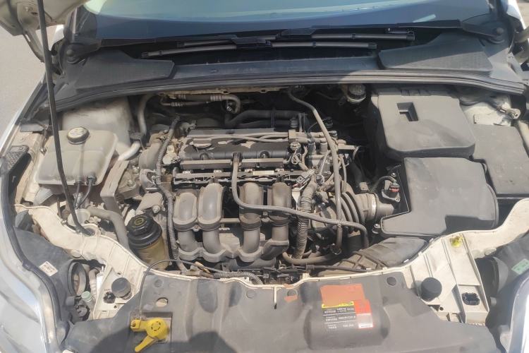 Used Ford Focus 2012 Sedan 1.6L Automatic Fashion Edition Engine Bay